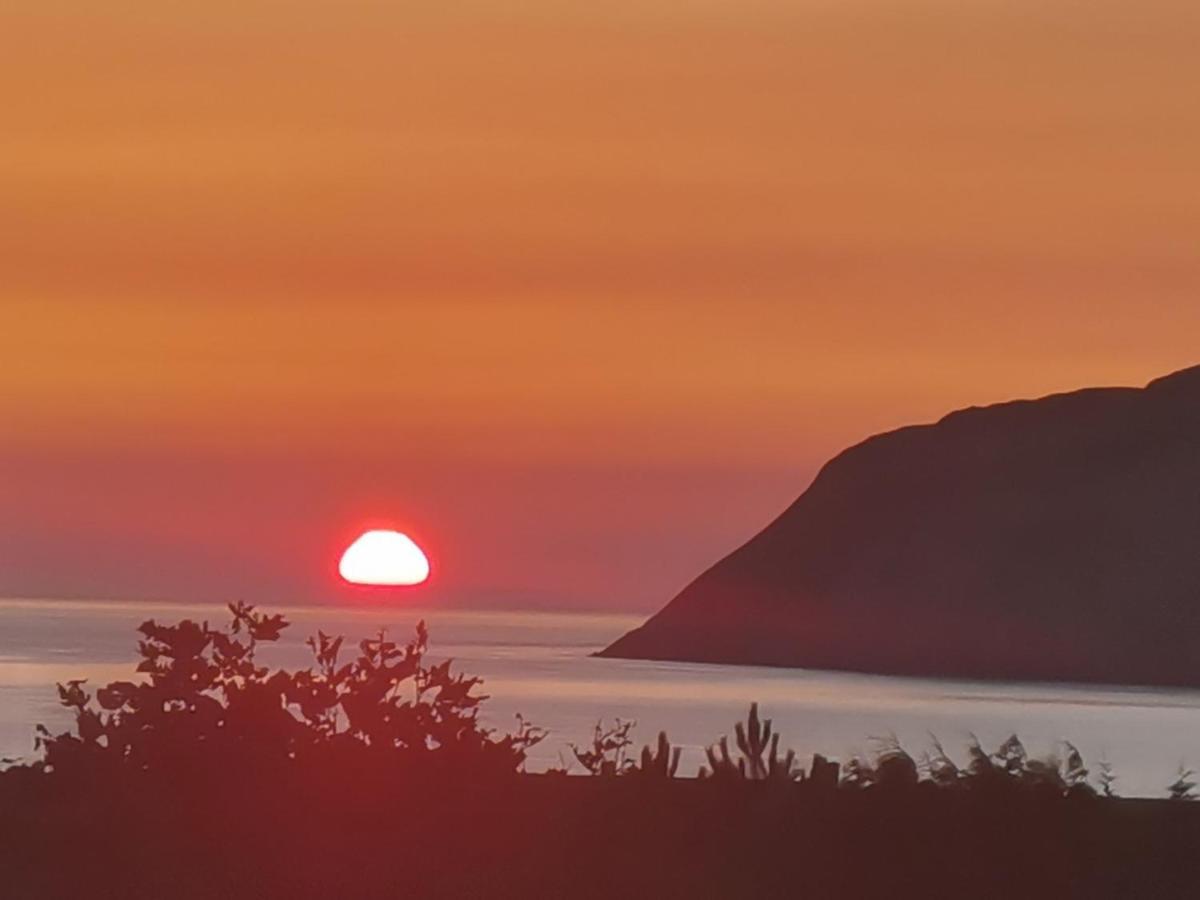 Bron Orme Private Hotel Ландъндо Екстериор снимка